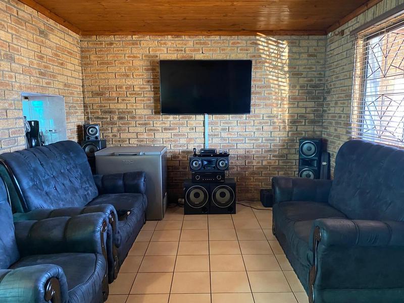 3 Bedroom Property for Sale in The Connifers Western Cape